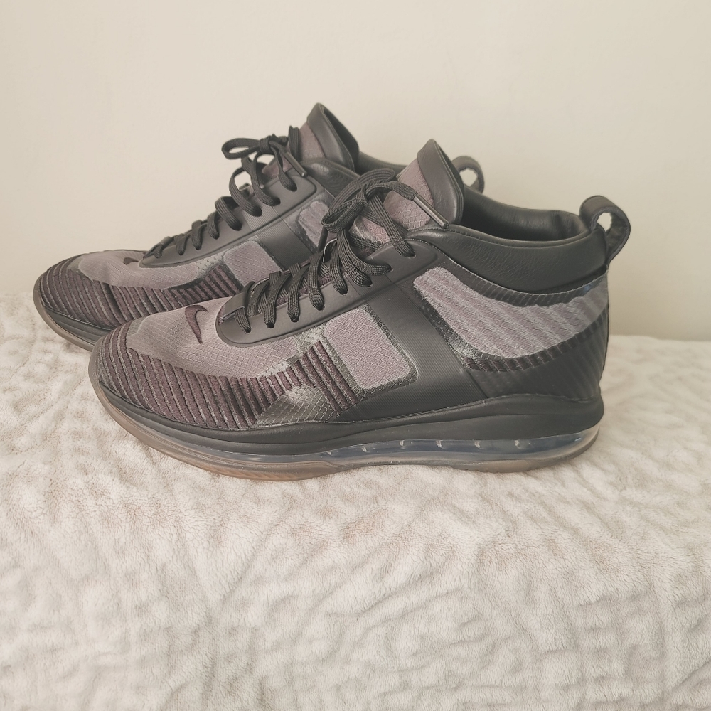 Nike LeBron James x John Elliot Icon Black Men's Size  8.5 Pre-owned